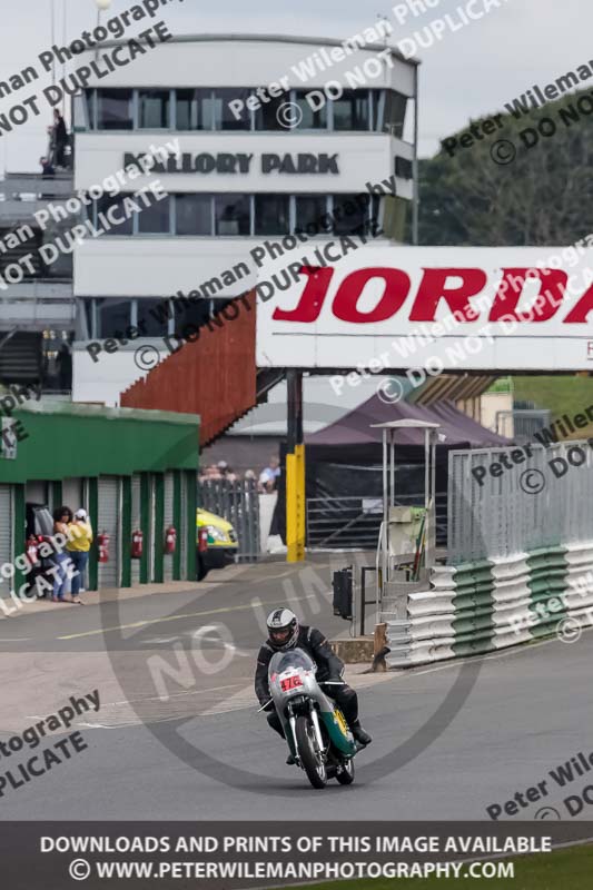 Vintage motorcycle club;eventdigitalimages;mallory park;mallory park trackday photographs;no limits trackdays;peter wileman photography;trackday digital images;trackday photos;vmcc festival 1000 bikes photographs